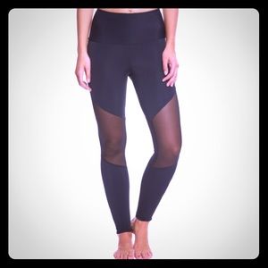 Onzie Track Yoga Leggings: Black Mesh Tights